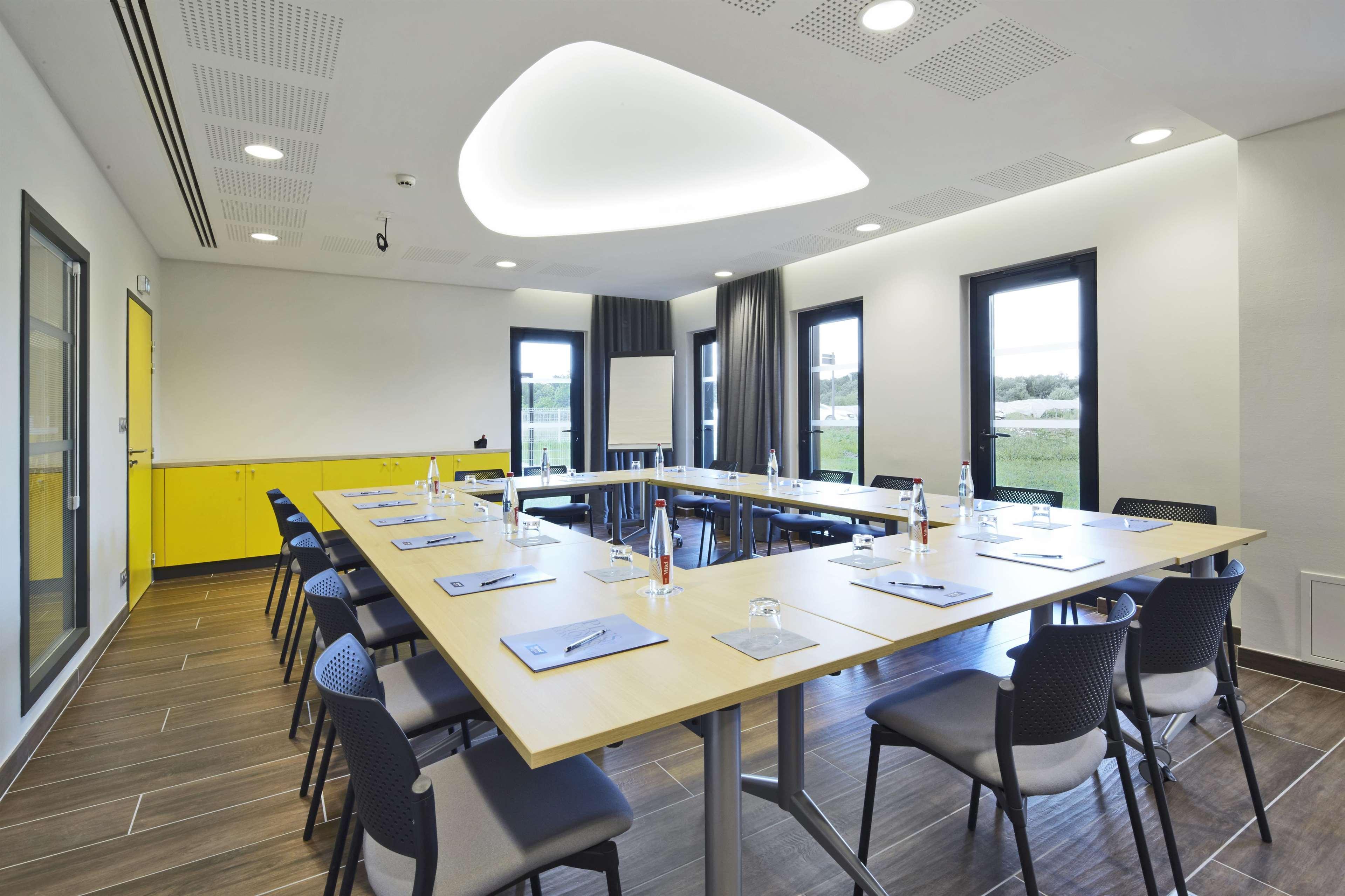 Kyriad Prestige Pau - Palais Des Sports Luaran gambar
