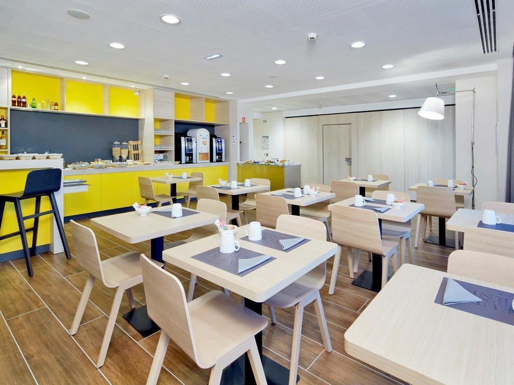 Kyriad Prestige Pau - Palais Des Sports Luaran gambar